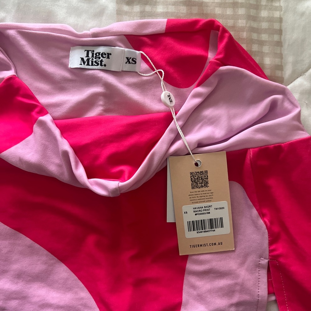 NWT! Mini skort. - Picture 5 of 7